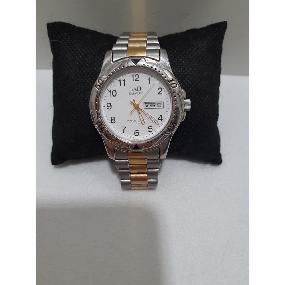 Q&Q Spanish Men's Wristwatch Day and Date Japan Movement